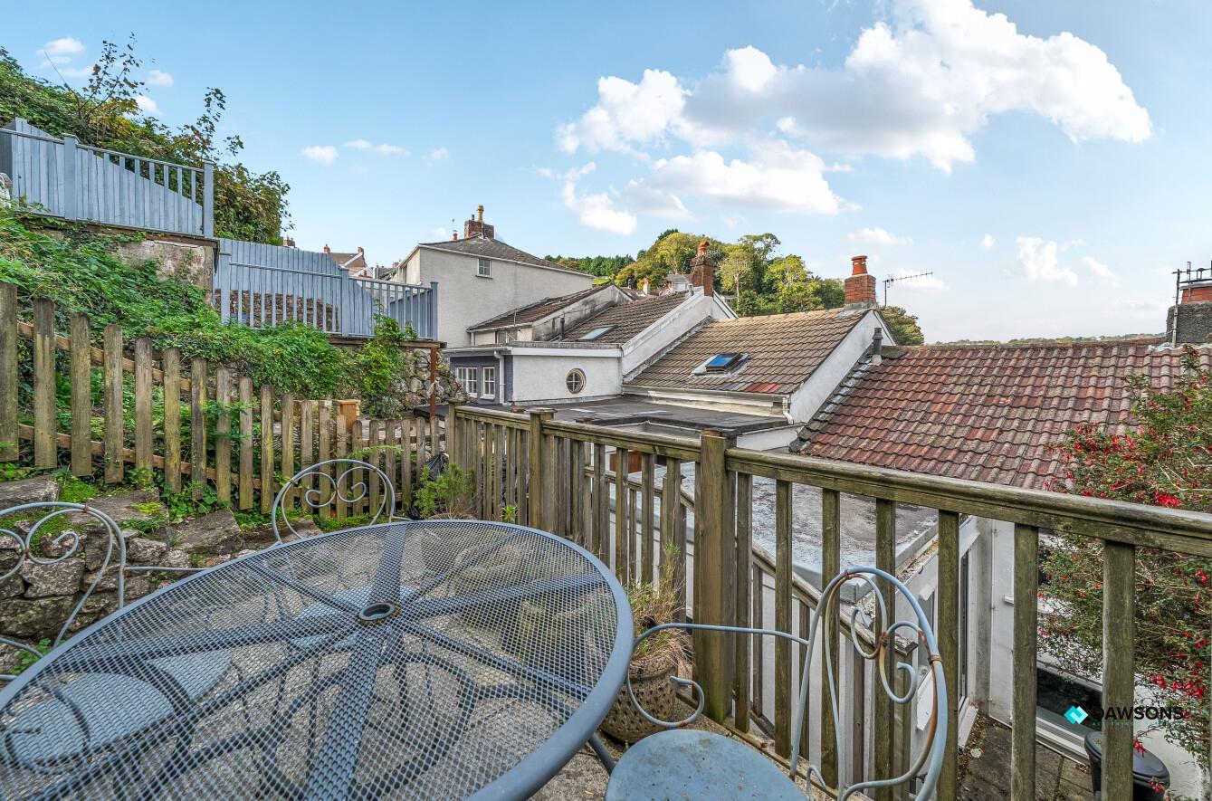Village Lane, Mumbles, Swansea, SA3 4EB